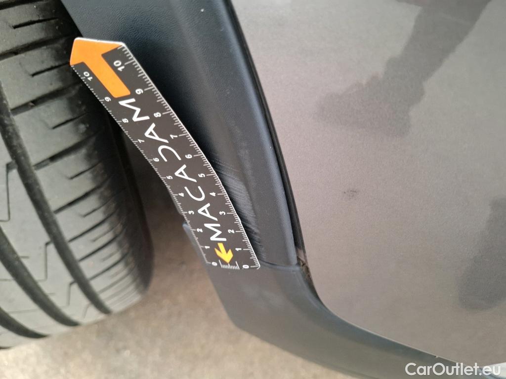  Renault  Captur RENAULT  5p Crossover Business dCi 90 - 18 #62