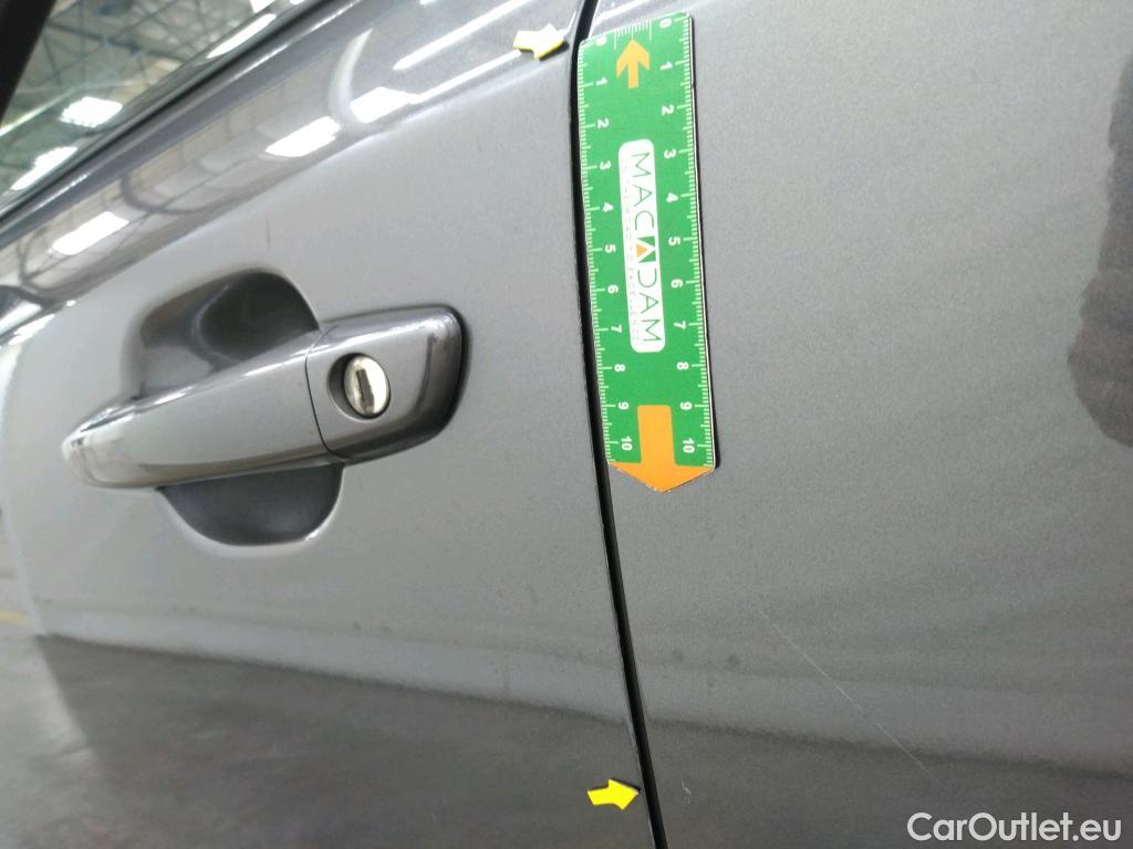  Peugeot  2008  GT 1.5 HDi 130CV BVA8 E6d #53