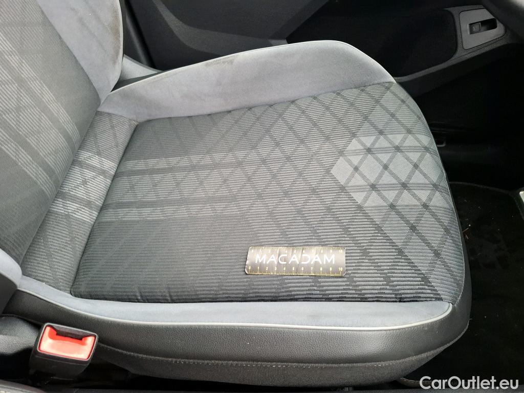  Volkswagen  Tiguan VOLKSWAGEN  / 2020 / 5P / SUV 2.0 TDI 150 DSG7 R-Line #15
