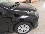  Toyota  Yaris TOYOTA  / 2020 / 5P / BERLINA HYBRID BUSINESS MY22 #54