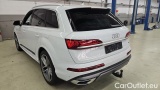 Q7
