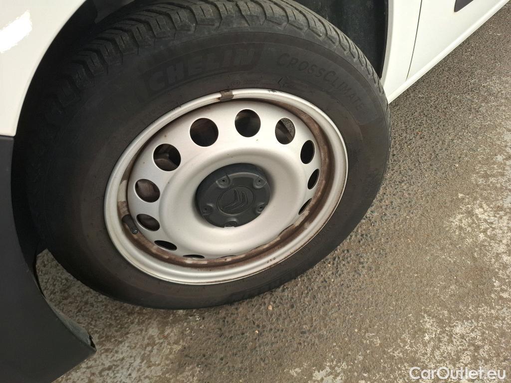  Citroen  Berlingo  Fourgon Club M 1000 1.2 PureTech 130CV BVA8 E6d #4