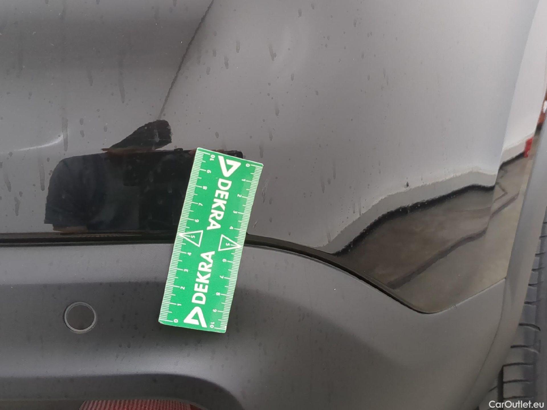 Citroen  C4  X Feel Pack 1.2 PureTech 130CV BVA8 6E #17