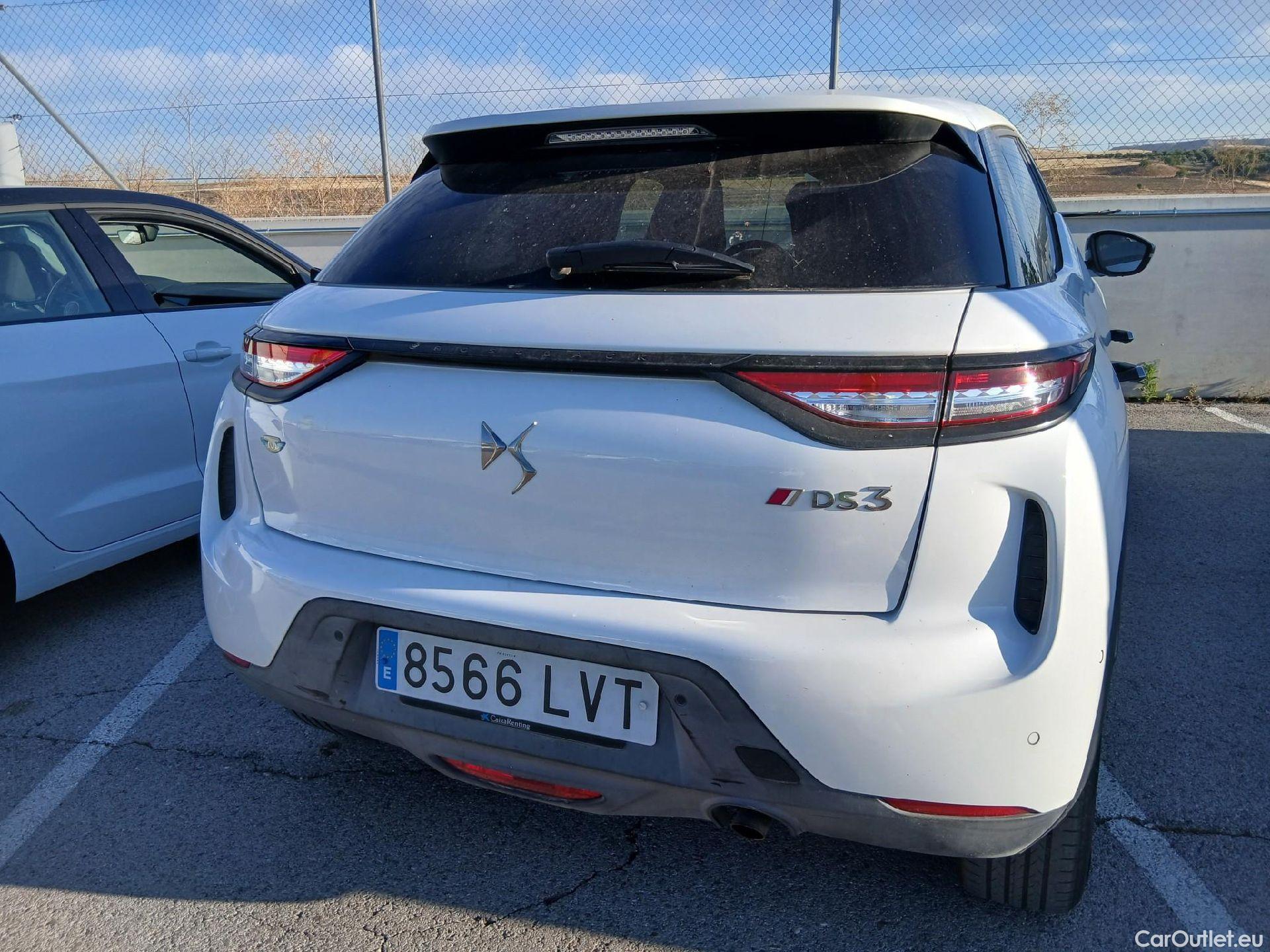  Citroen  DS3 DS DS 3 Crossback / 2018 / 5P / todoterreno PureTech 73 kW Manual PERFORMANCE LINE (AC) #13