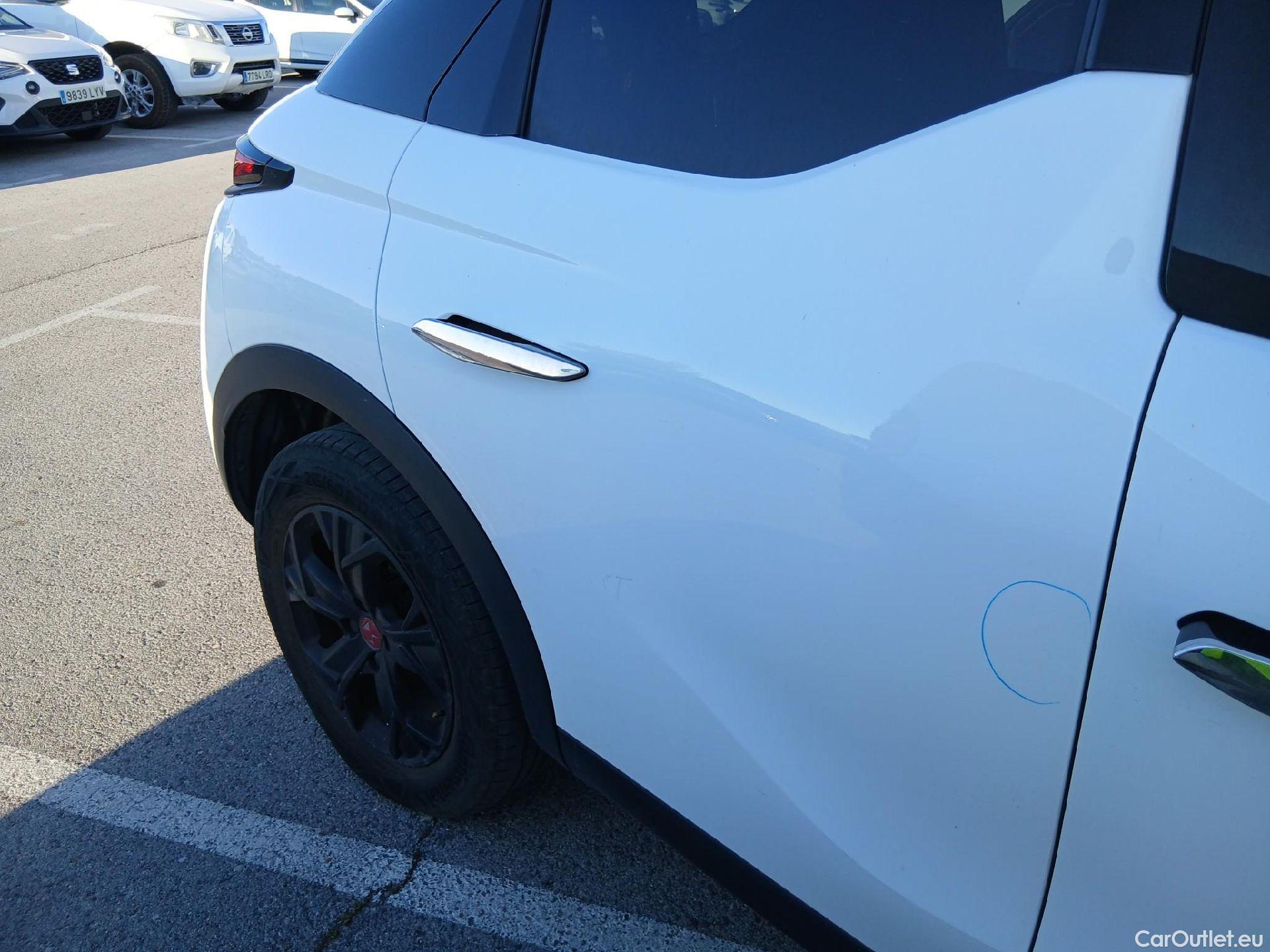  Citroen  DS3 DS DS 3 Crossback / 2018 / 5P / todoterreno PureTech 73 kW Manual PERFORMANCE LINE (AC) #16