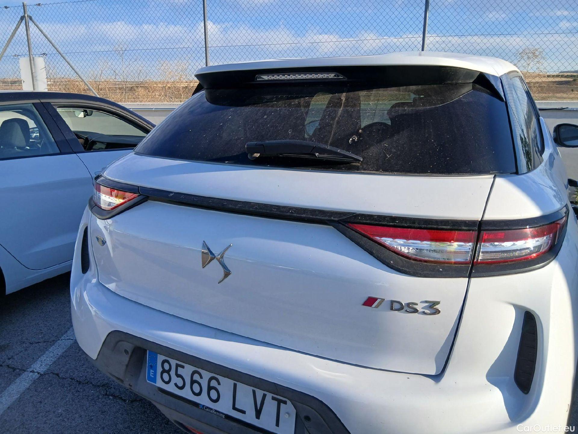  Citroen  DS3 DS DS 3 Crossback / 2018 / 5P / todoterreno PureTech 73 kW Manual PERFORMANCE LINE (AC) #12