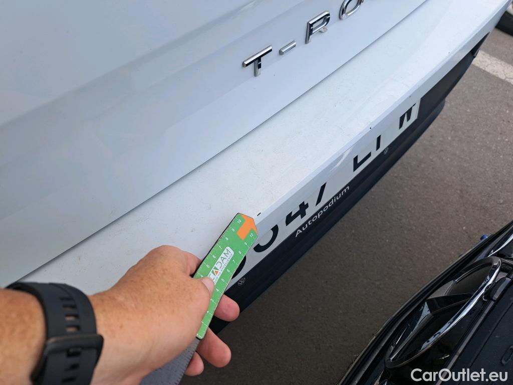  Volkswagen  T-ROC VOLKSWAGEN  / 2017 / 5P / todoterreno Advance 1.0 TSI 81kW (110CV) #13