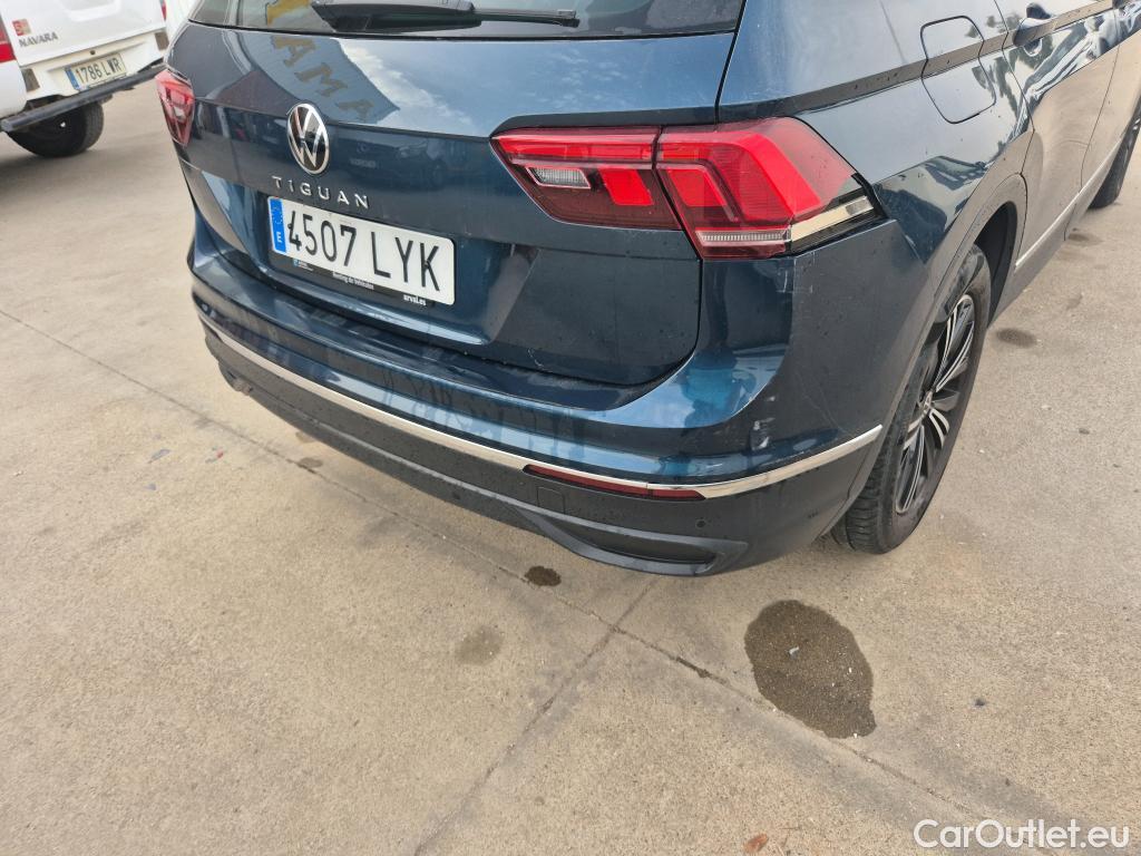  Volkswagen  Tiguan VOLKSWAGEN  / 2020 / 5P / todoterreno Life 2.0 TDI 110kW (150CV) DSG #10