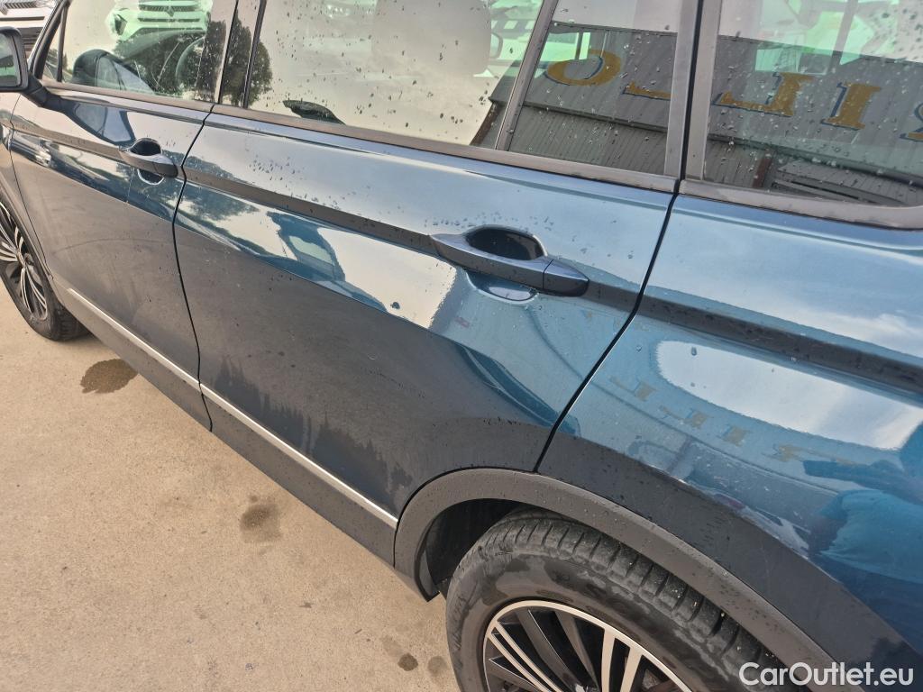  Volkswagen  Tiguan VOLKSWAGEN  / 2020 / 5P / todoterreno Life 2.0 TDI 110kW (150CV) DSG #17