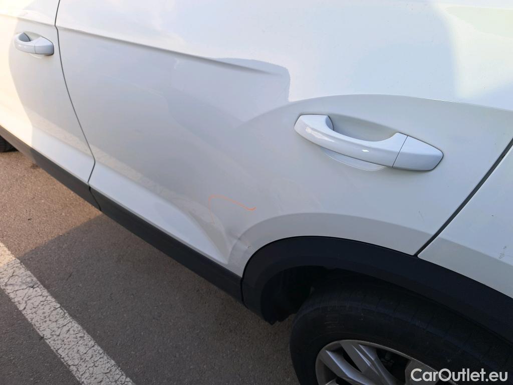  Volkswagen  T-ROC VOLKSWAGEN  / 2017 / 5P / todoterreno Advance 1.0 TSI 81kW (110CV) #3