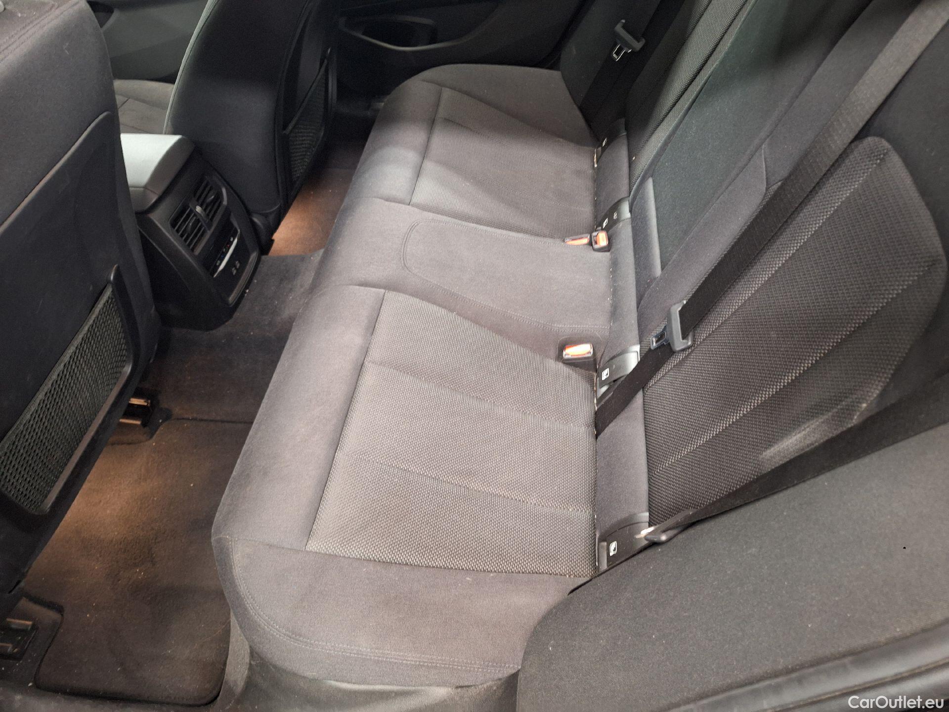  Bmw  Serie 3 BMW, 3-serie Touring '18, BMW 3 Reeks Touring 318dA (100 kW) 5d #4