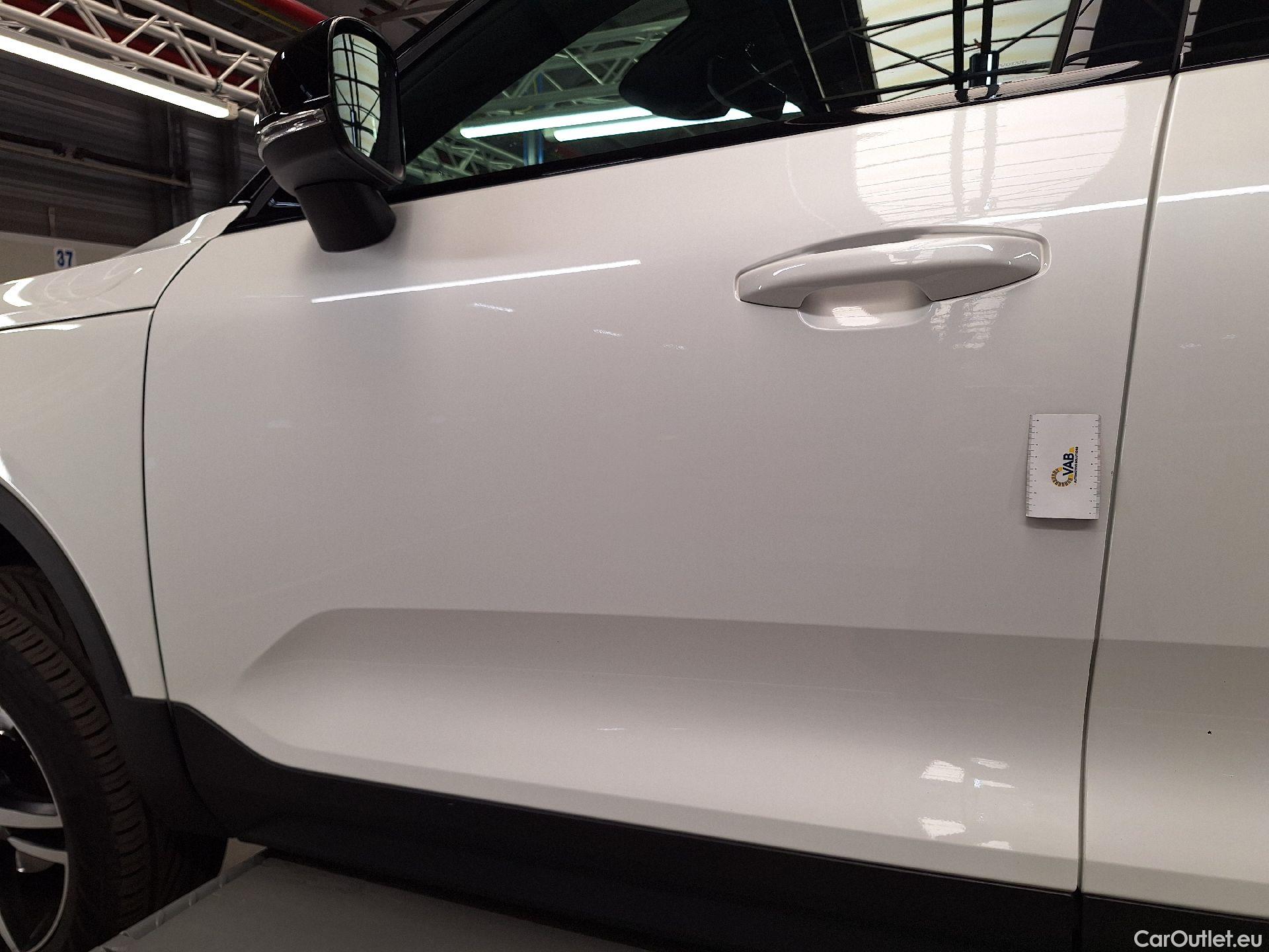  Volvo  XC 40 Volvo, XC40 '17, Volvo XC40 T3 Geartronic R-Design 5d #24