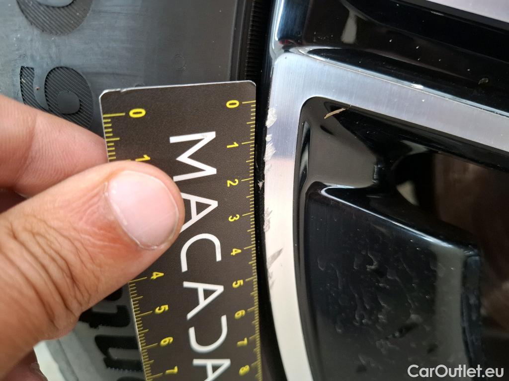  Mercedes  GLC MERCEDES-BENZ  / 2022 / 5P / SUV  400 e AMG Line 4MATIC #16
