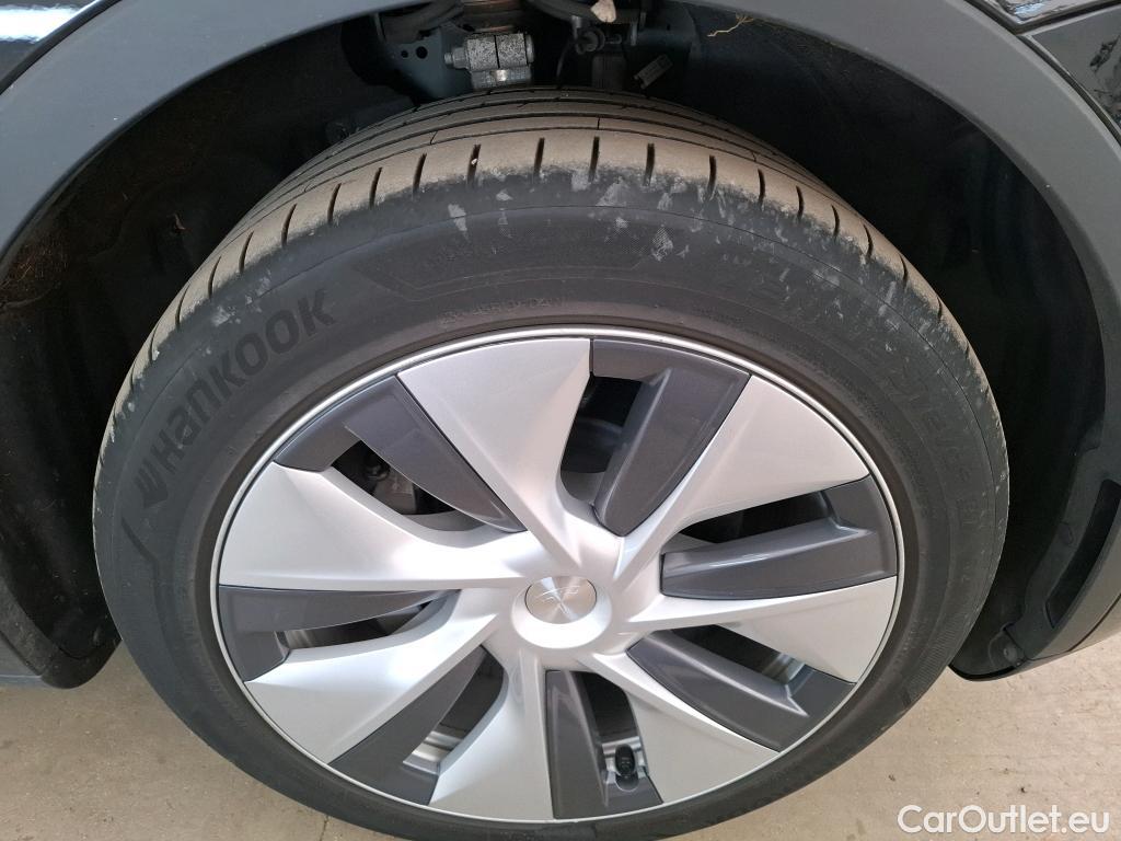  Tesla  Model Y TESLA  / 2020 / 5P / SUV Grande Autonomie RWD #19