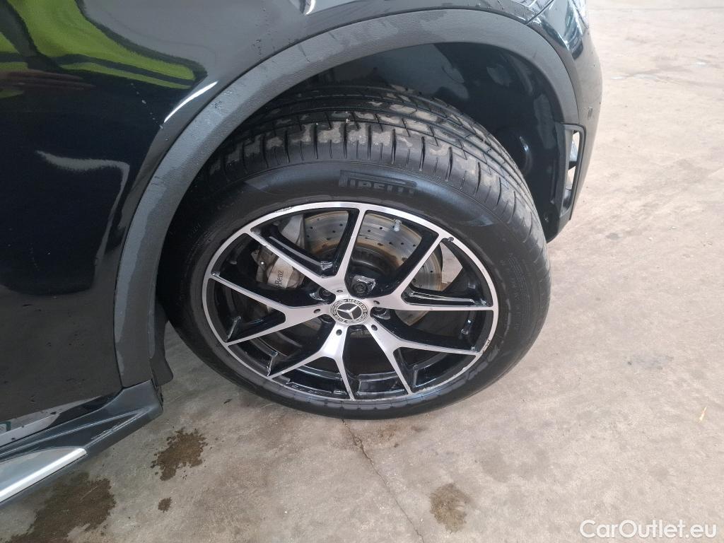  Mercedes  G-Klasee MERCEDES-BENZ GLC Coupe / 2019 / 5P / Coupé GLC 300 e AMG Line 4Matic #9