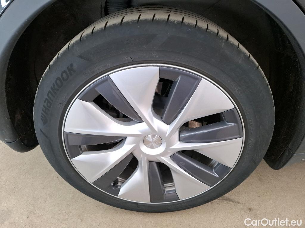  Tesla  Model Y TESLA  / 2020 / 5P / SUV Grande Autonomie RWD #16