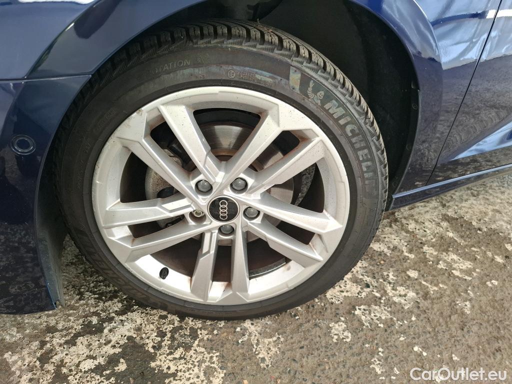  Audi  A3  Berline 30 TDI Business Line 2.0 TDI 115CV BVA7 E6d #11