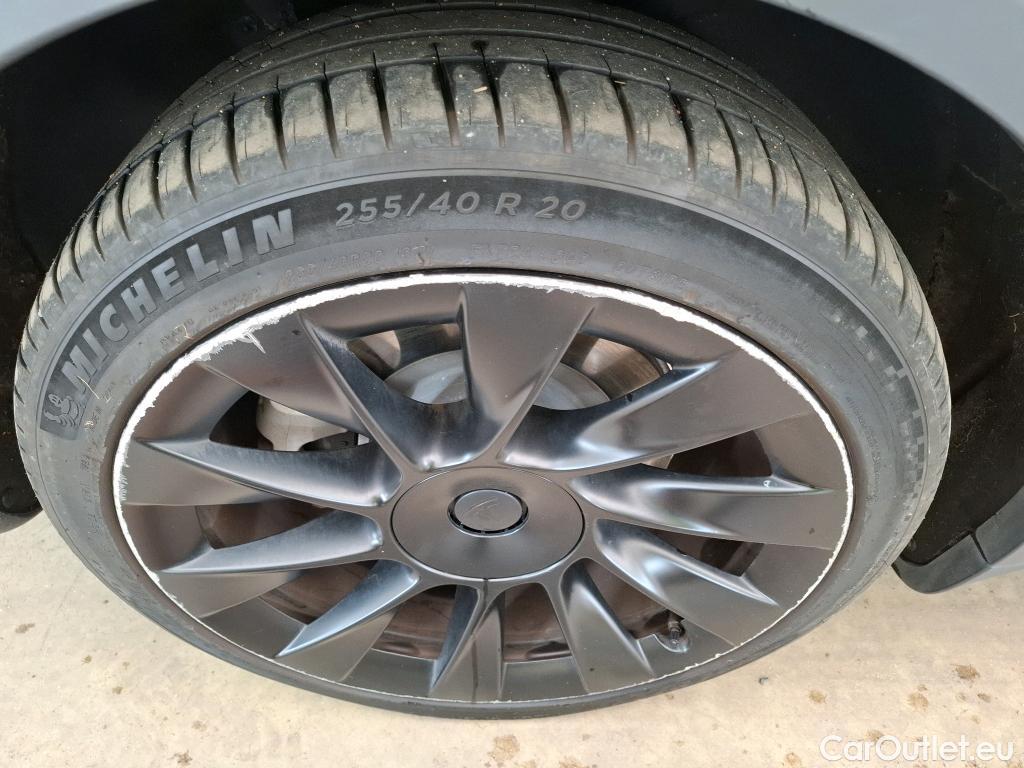  Tesla  Model Y TESLA  / 2021 / 5P / SUV RWD #31