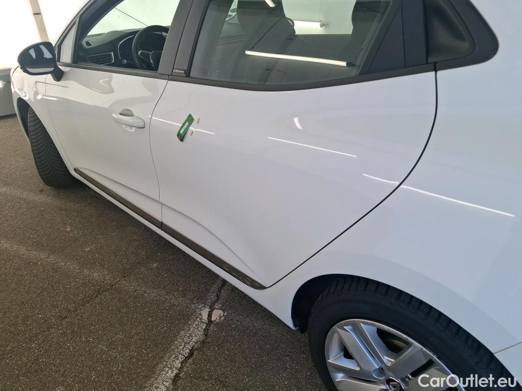  Renault  Clio  V Business 1.6 E-TECH Hybrid 140CV BVA6 E6d #15