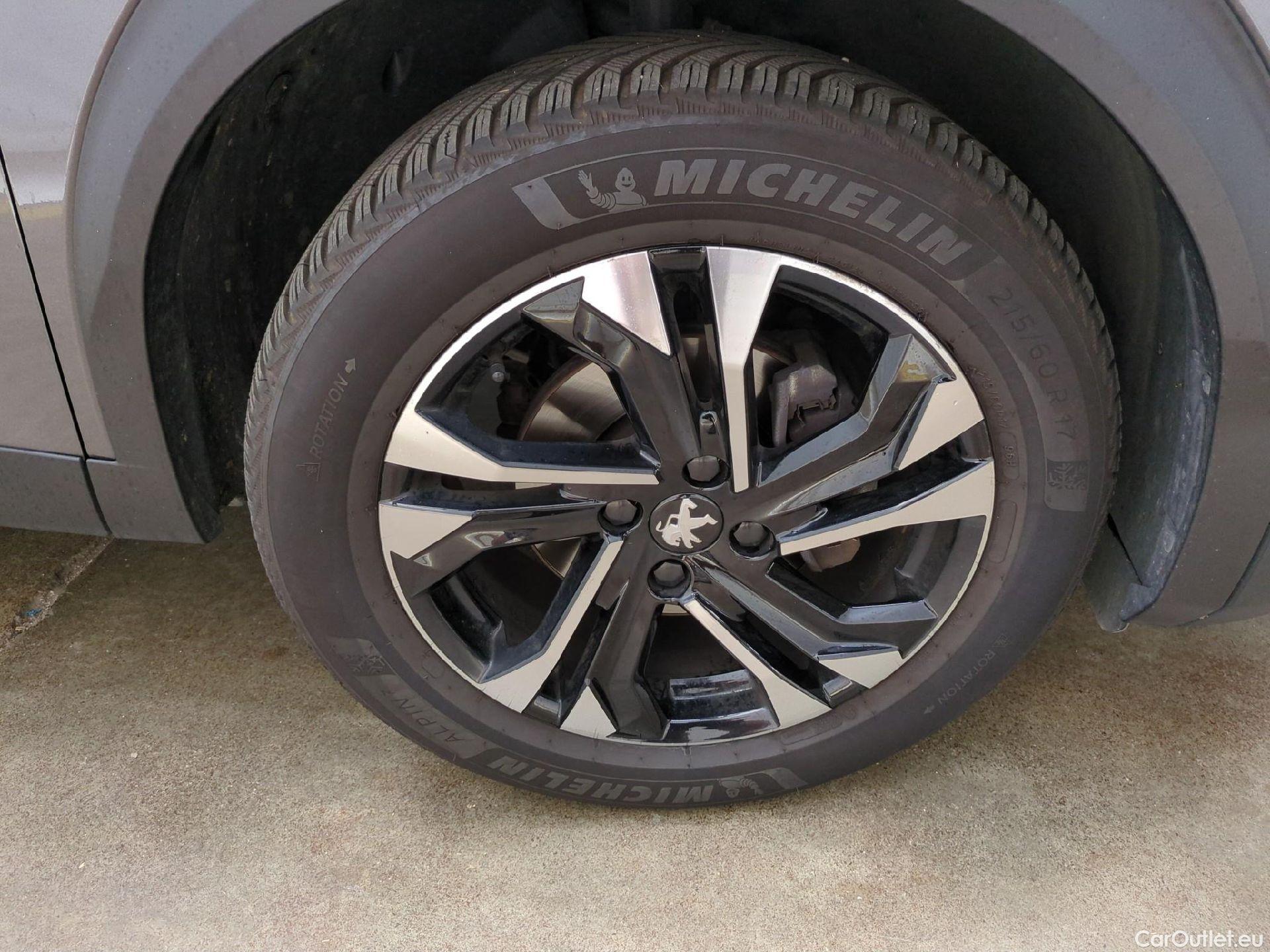  Peugeot  2008  Allure Pack 1.5 HDi 110CV BVM6 E6d #4