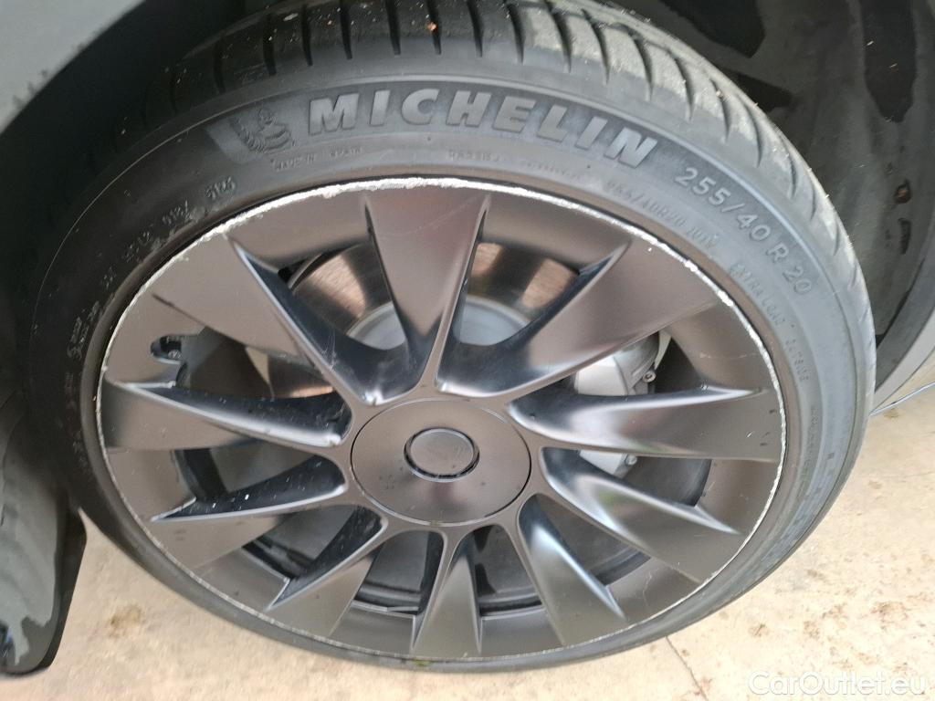  Tesla  Model Y TESLA  / 2021 / 5P / SUV RWD #1