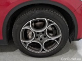  Alfa Romeo   STELVIO ALFA ROMEO / 2017 / 5P / SUV 2.2 TD 190 CV SPRINT AT8 Q4 #81