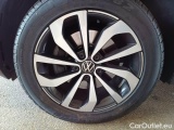 Volkswagen  T-ROC VOLKSWAGEN  / 2021 / 5P / SUV 2.0 TDI SCR STYLE DSG #90