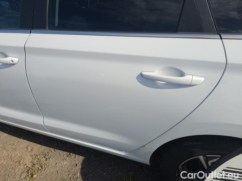  Hyundai  i30   cw (PD)(2017->)  kom.1.6CRDi 115 Smart #15