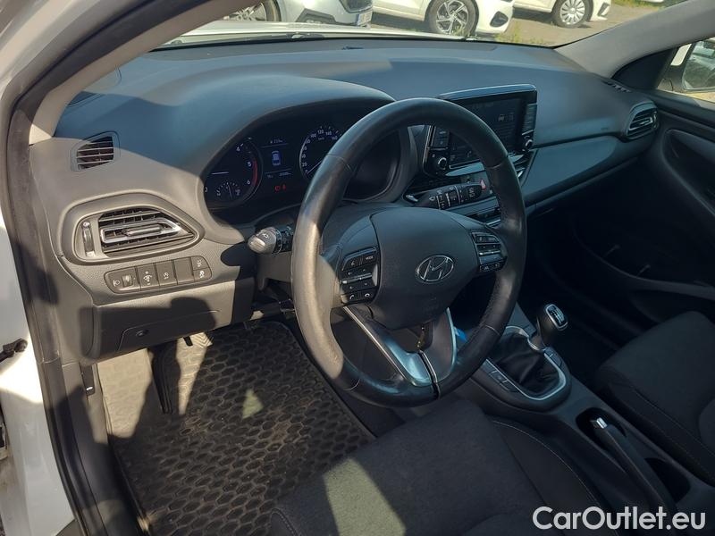  Hyundai  i30   cw (PD)(2017->)  kom.1.6CRDi 115 Smart #12