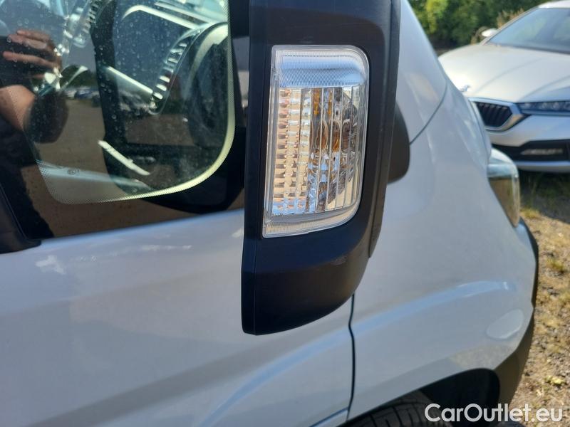  Fiat  Ducato   LCV 28 (290)(09.2019->)  2.2MTJ 140 33 L3H2 4d #15