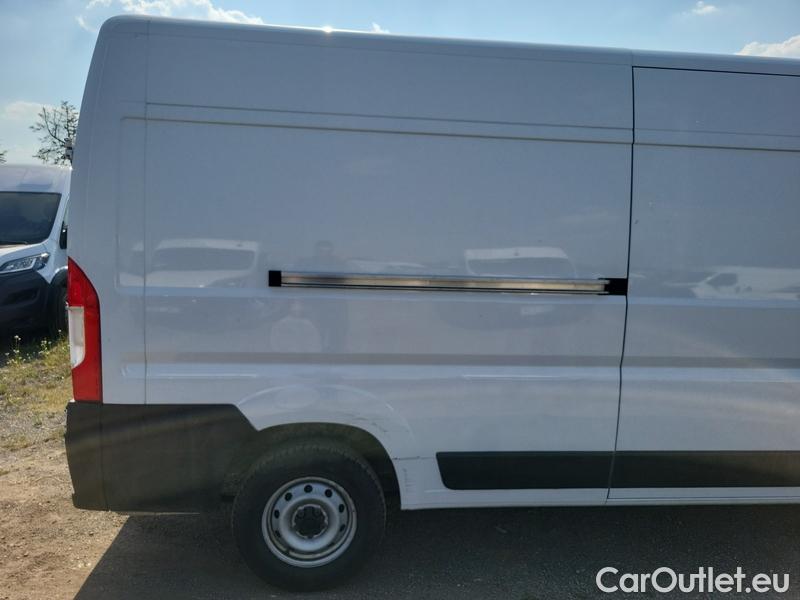 Fiat  Ducato   LCV 28 (290)(09.2019->)  2.2MTJ 140 33 L3H2 4d #12