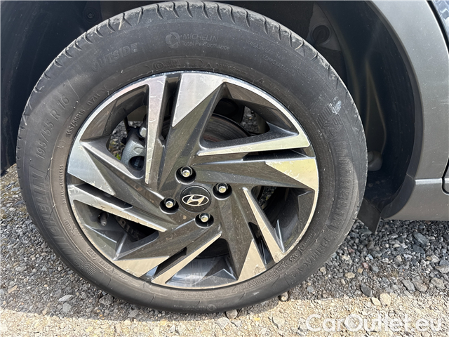  Hyundai  Bayon  1.0T-GDI Comfort Club AT #15