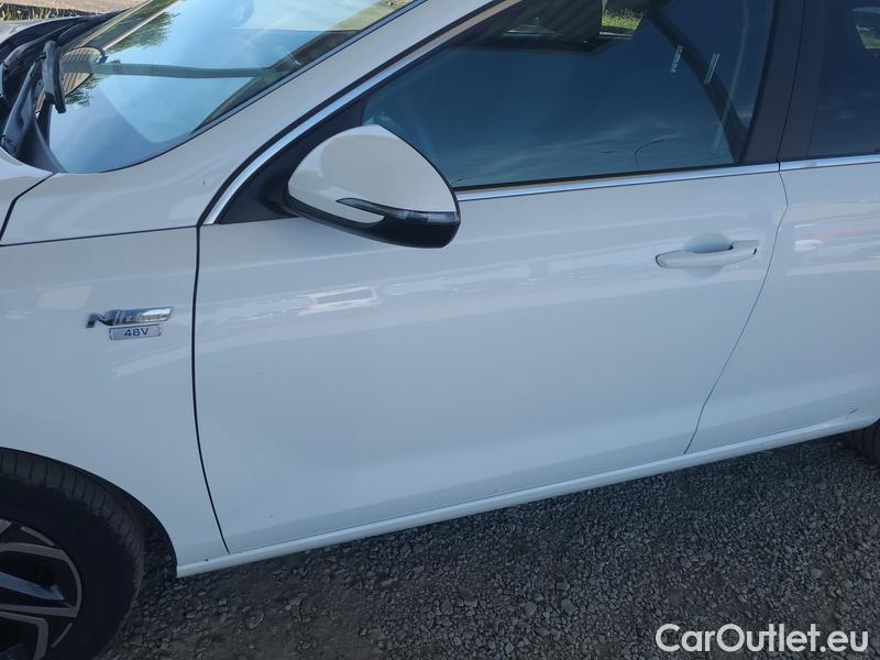  Hyundai  i30  (PD)(01.2017  ->)  kom.1.5T-GDI Smart 5d #21