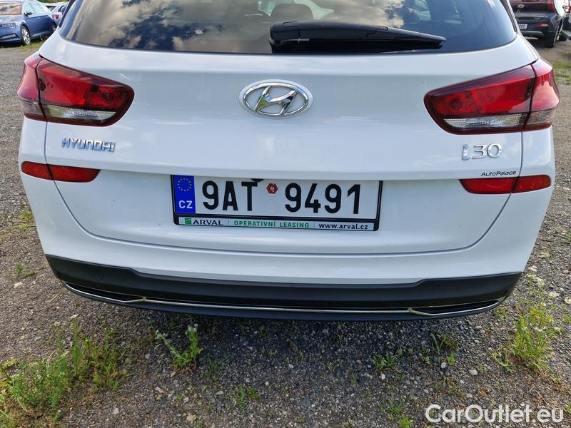  Hyundai  i30  (PD)(01.2017 ->)  kom.1.0TGDI 120 Smart #16
