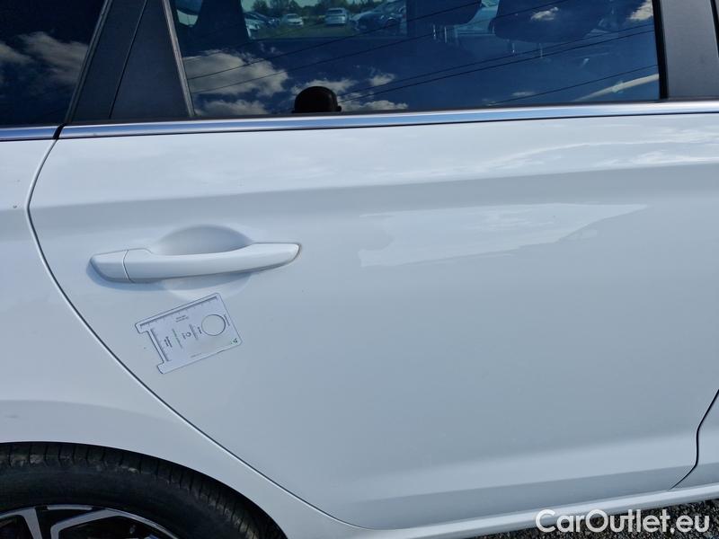  Hyundai  i30  (PD)(01.2017 ->)  kom.1.0TGDI 120 Smart #10