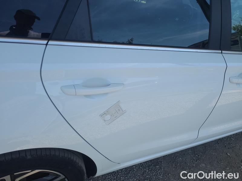  Hyundai  i30  (PD)(01.2017  ->)  kom.1.5T-GDI Smart 5d #18