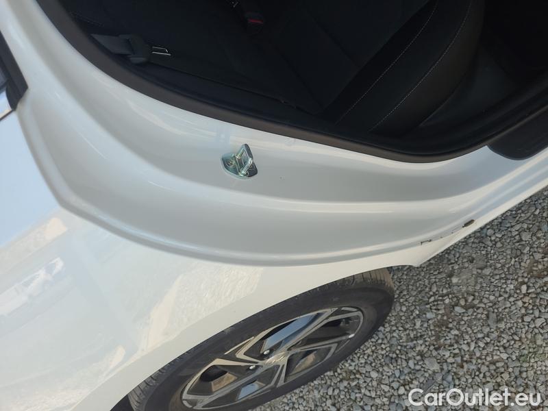  Hyundai  i30  (PD)(01.2017  ->)  kom.1.5T-GDI Smart 5d #17