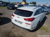 i30