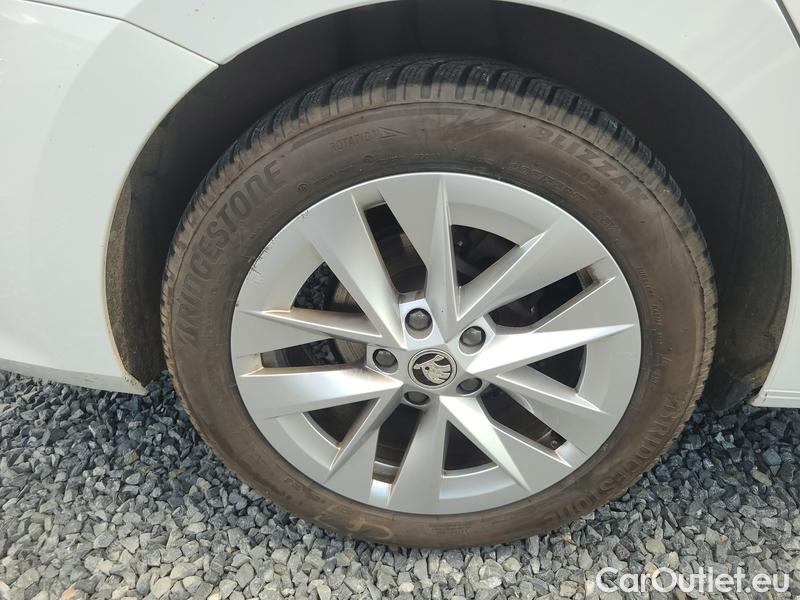 Skoda  Octavia  Combi (NX3)(2020) Oct.Com.1.5e-TEC 110 Style AT #19