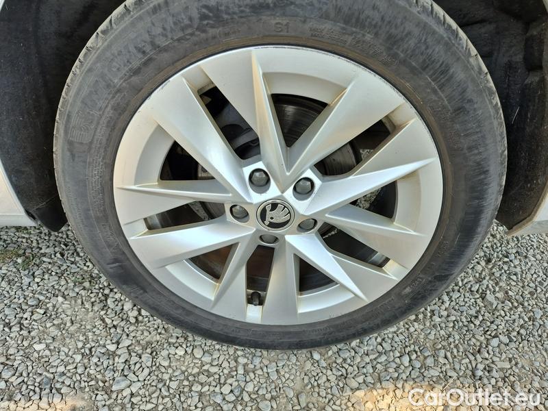  Skoda  Octavia  Lim. (NX3)(2020) Oct.2.0 TDI 85 Style AT 5d #10