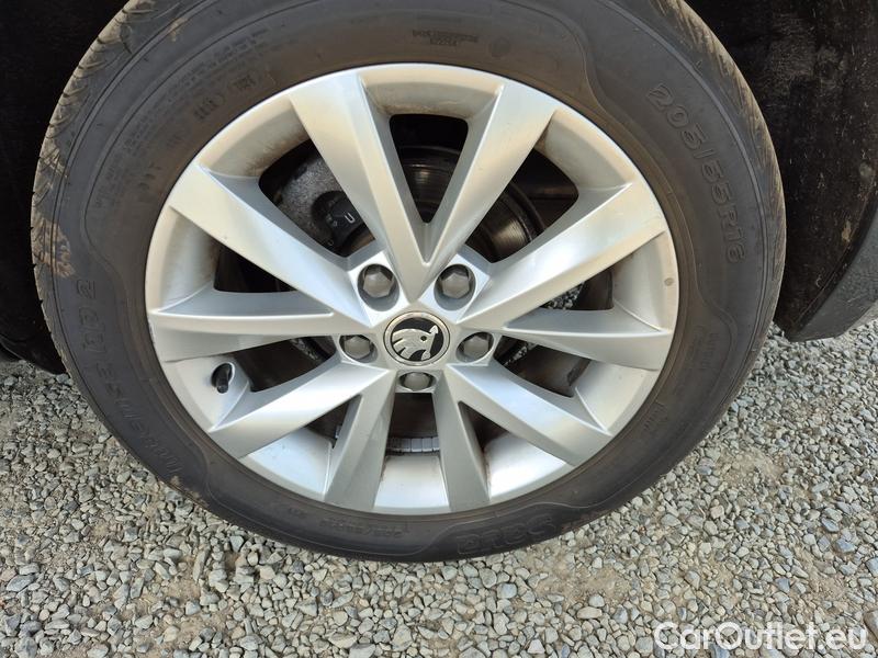  Skoda  Octavia  Lim.  (5E3)(03.2017->)  2.0TDI 110 Style #6