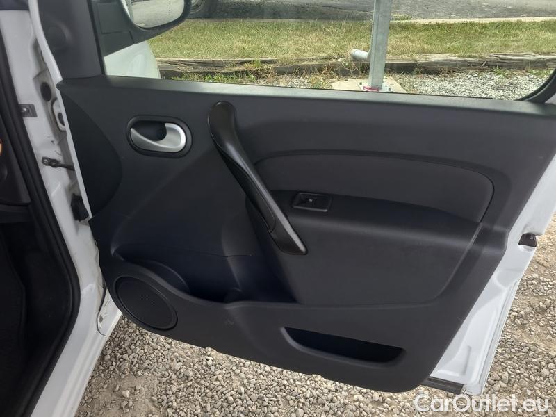  Renault  Kangoo  III (03.2021->)  1.5BdCi 95 Zen 5d #25