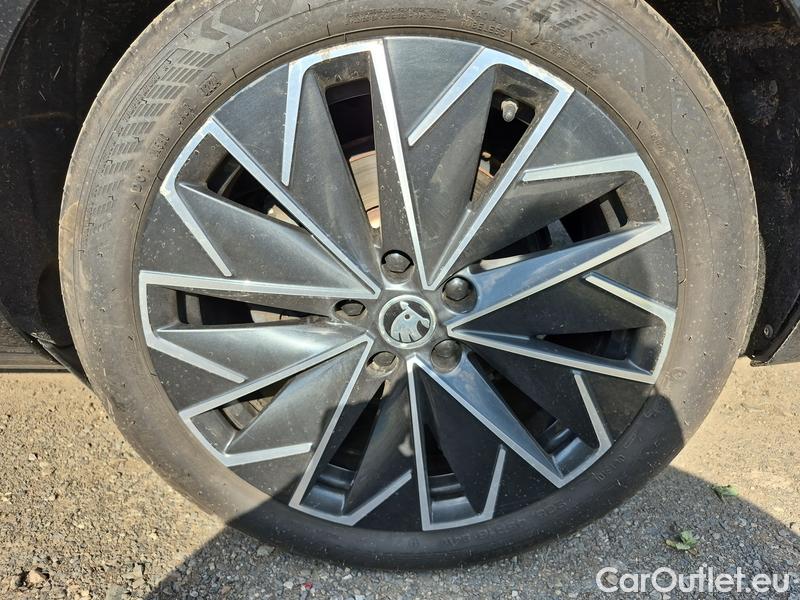  Skoda  Superb  Combi (3V5)(2015) Sup.C.FL2.0TDI 110 L&K AT #10