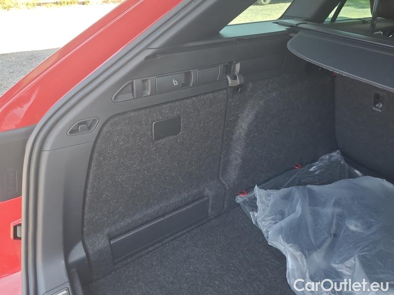  Skoda  Superb  Combi (3V5)(2015) Sup.C.FL2.0TDI 110 SLine AT #16