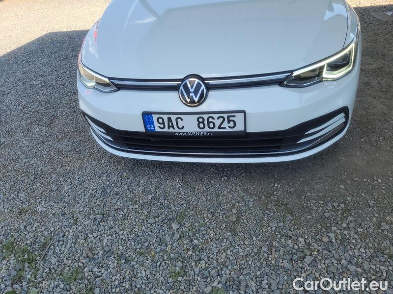  Volkswagen  Golf  VIII (CD1) (2019) Var.2.0TDI 110 Style 5d #2