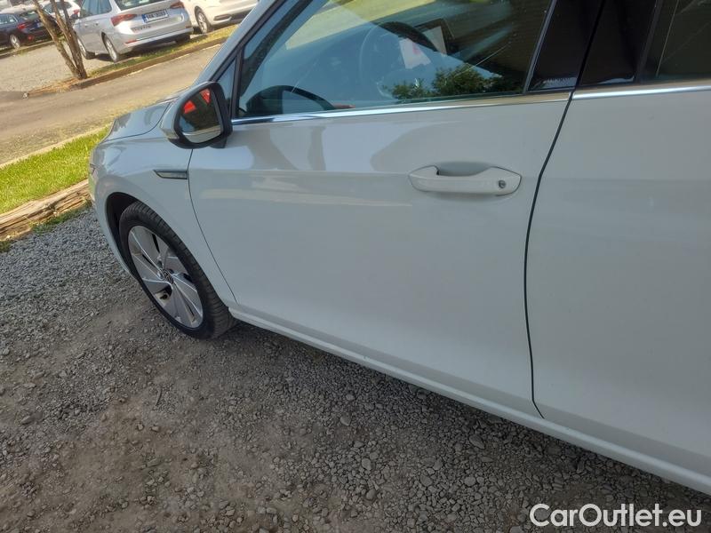  Volkswagen  Golf  VIII (CD1) (2019) Var.2.0TDI 110 Style 5d #7