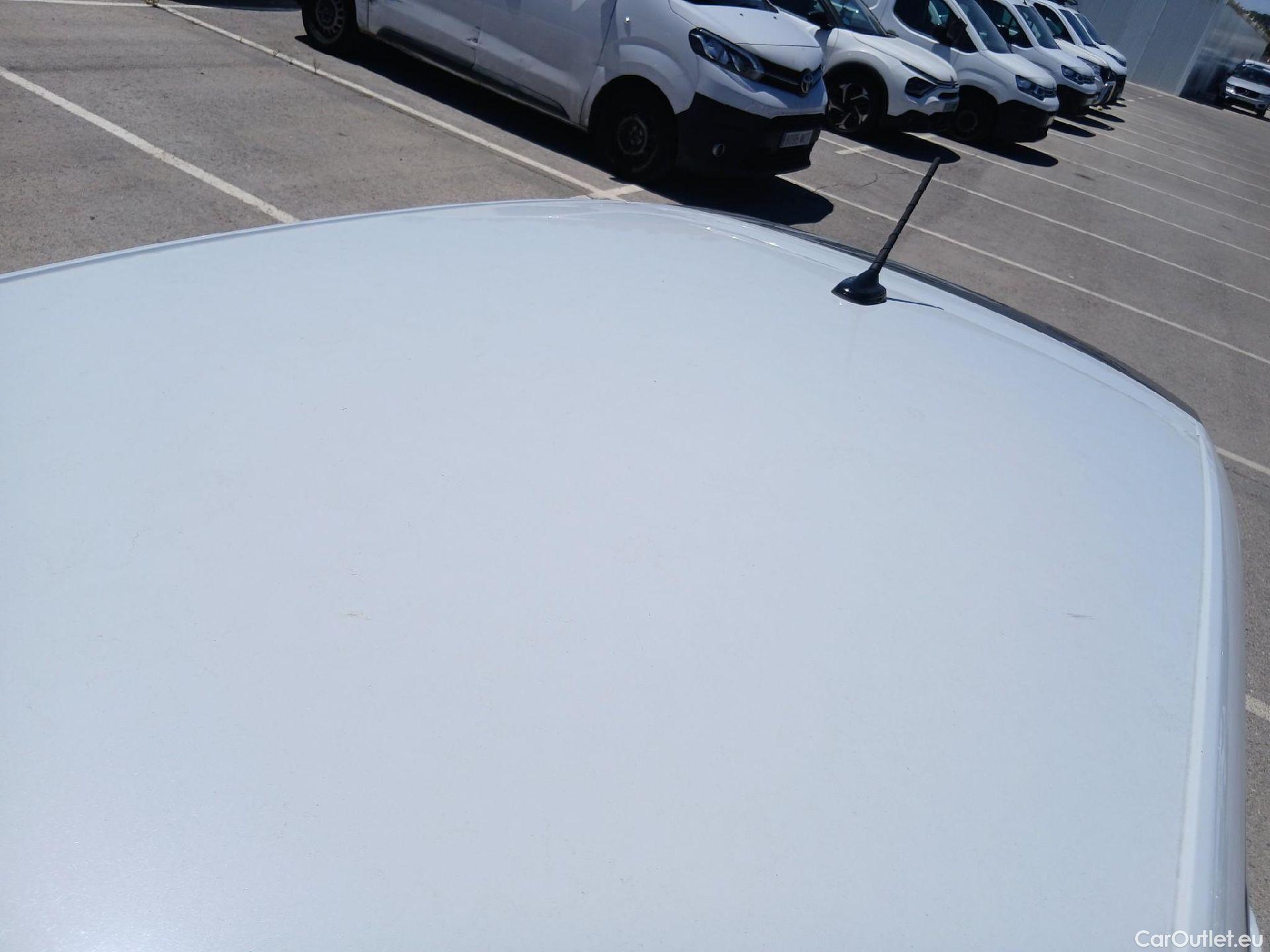  Skoda  Fabia SKODA  / 2021 / 5P / berlina con portón 1.0 TSI 70KW (95CV) Emotion (AC) #15