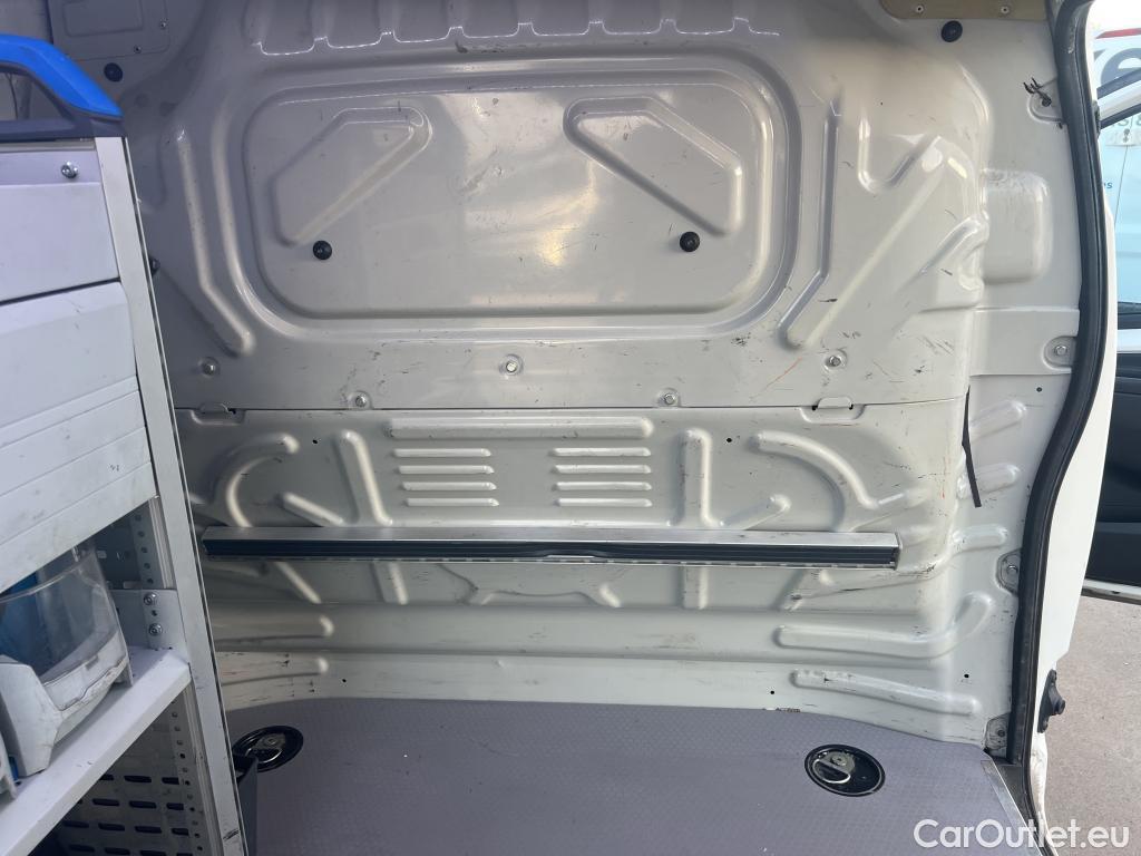  Fiat  Fiorino FIAT  / 2016 / 3P / furgón derivado de turismo Cargo Base 1.3 Mjet 59kW (80CV) E6 #10