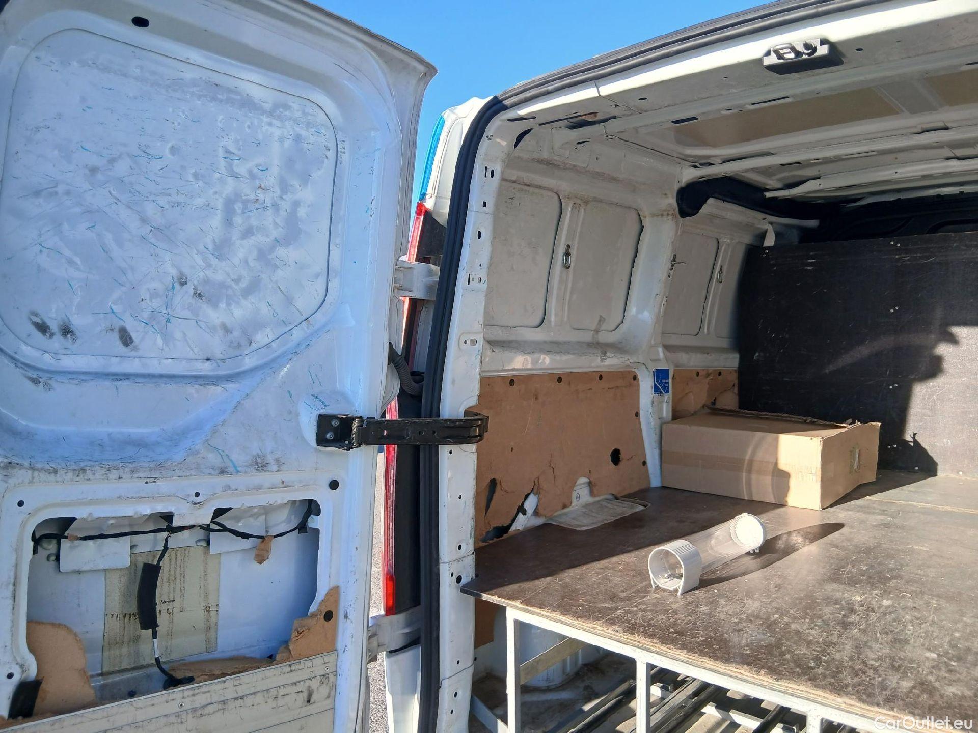  Ford  Transit FORD  Custom / 2012 / 4P / furgón Van 2.0 TDCI 96kW 320 L1 MHEV Trend #43