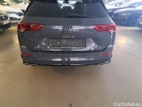  Volkswagen  Golf  VIII Variant R-Line 2.0TDi 150pk/cv 5p DSG7 Automatic Diesel  19 #42